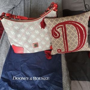 Dooney & Bourke hobo bag